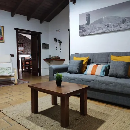 La Fortaleza * Erjos-El Tanque